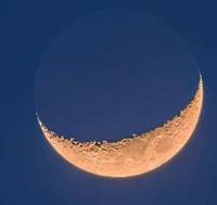 弦月