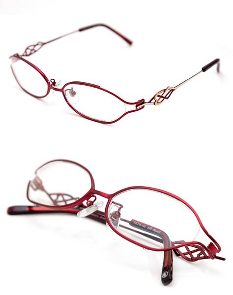 文件:執事眼鏡eyemirror／東方MEGANE／さとり モデル预览图2.jpg