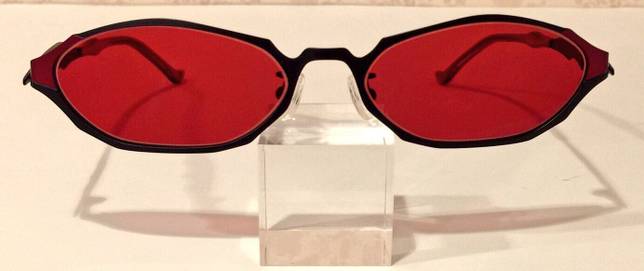可在店内定制的血色镜片5